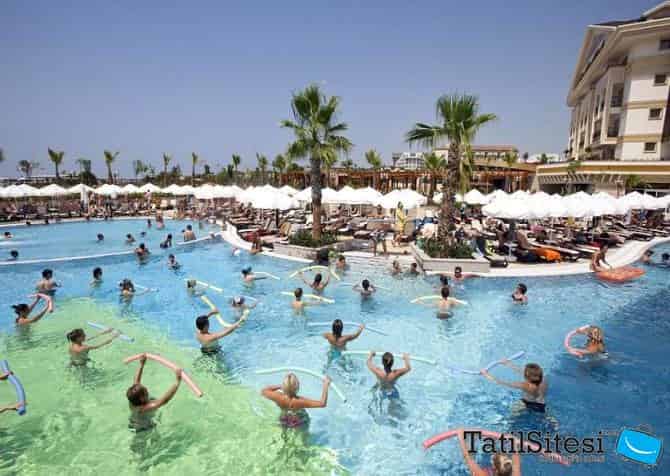 Crystal Palace Luxury Resort Spa 